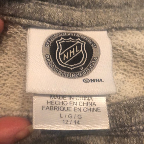 Official NHL Vintage Style Leafs Tee/Sweater - Picture 2 of 3